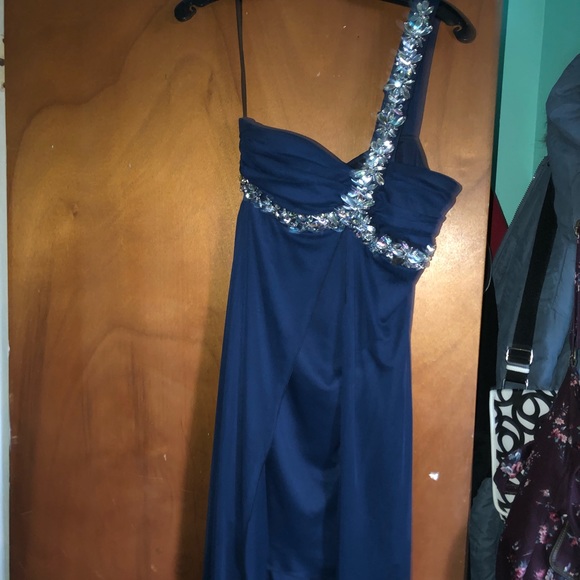 Homecoming/cocktail dress. - Picture 2 of 3